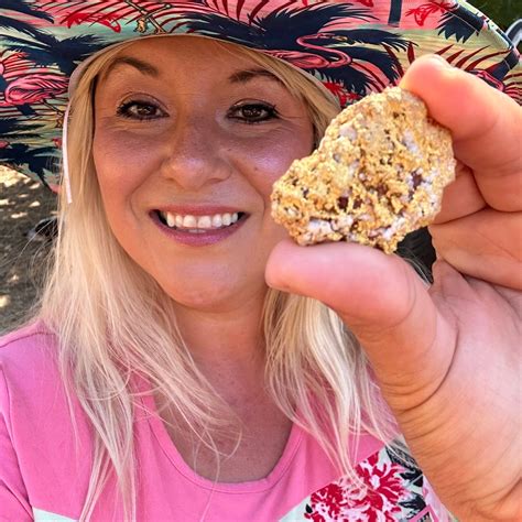 How do you pan through clay material? #outdoors #goldprospecting ...