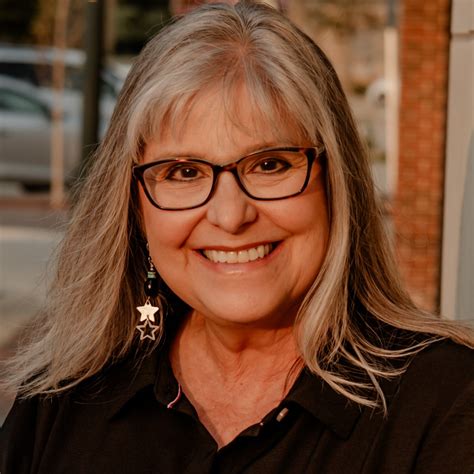 Wendy Jorgensen, Cedar Falls, IA Real Estate Associate - RE/MAX Concepts