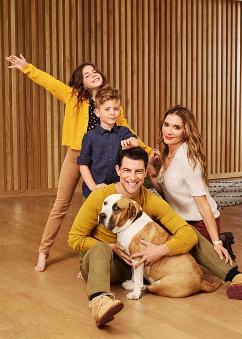 Max Greenfield Girlfriend