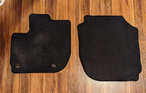 FS: OEM GK (2015+) Honda Fit floor mats - LX owners rejoice! : r/hondafit