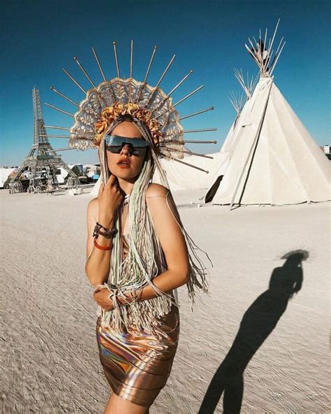 35 фото горячих девушек с не менее горячего фестиваля Burning Man-2019 ...