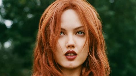 Spiced Cherry Red Is the Juiciest New Hair-Color Trend for Fall 2022 ...