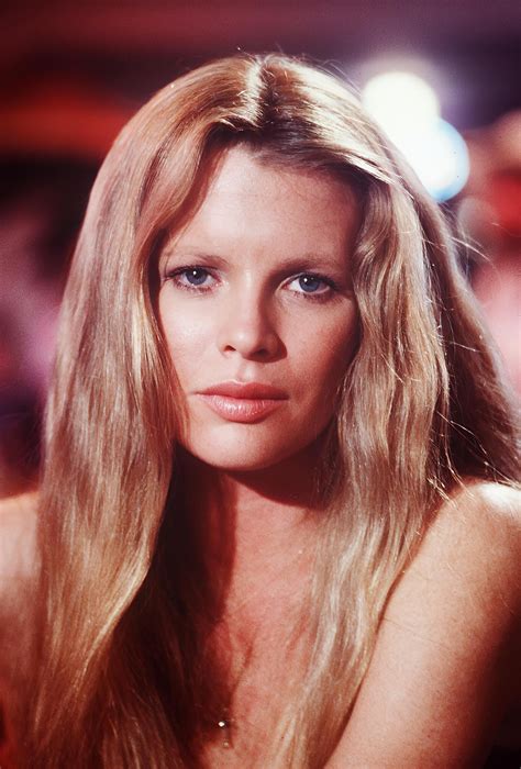 Kim Basinger, Années 1970