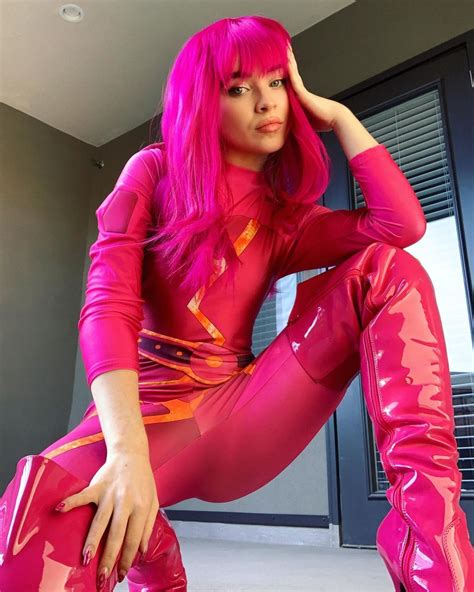 Sabrina Carpenter Dressed Up In A Lava Girl Costume For Halloween (2 Pics) | #The Fappening