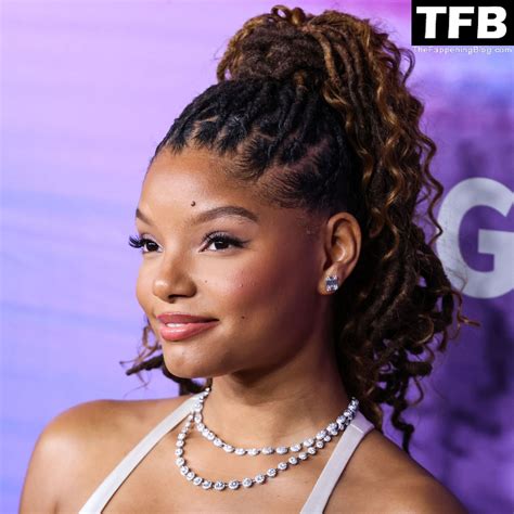 Halle Bailey Sexy Tits (94 Photos) - Sexy e-Girls🔞