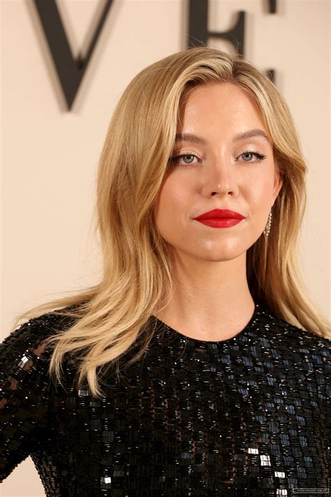 Pin by Ethan Moresco on Sydney Sweeney | New short haircuts, Short hair ...