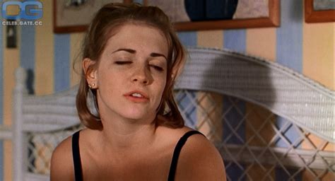Melissa Joan Hart nude pictures from onlyfans leaks and playboy. Sex Scene Video uncensored