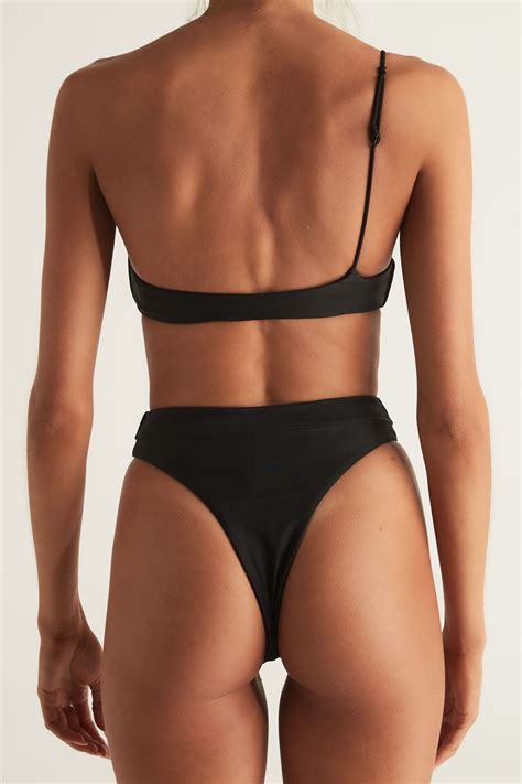 The High Waist Bikini Style Guide