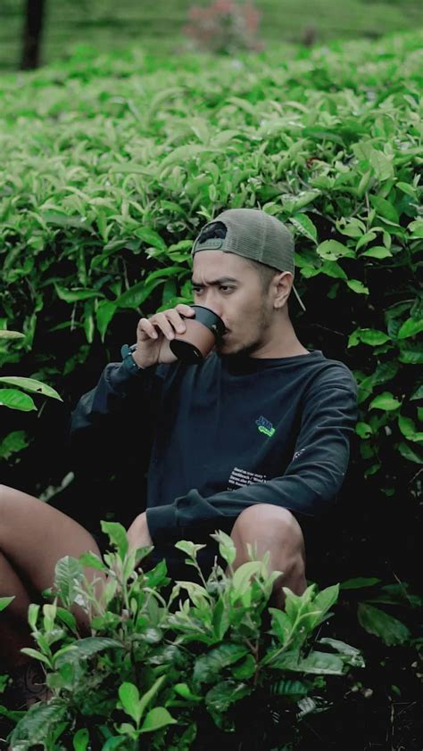 Solo+Men+Masterbating Videos, Download The BEST Free 4k Stock Video ...