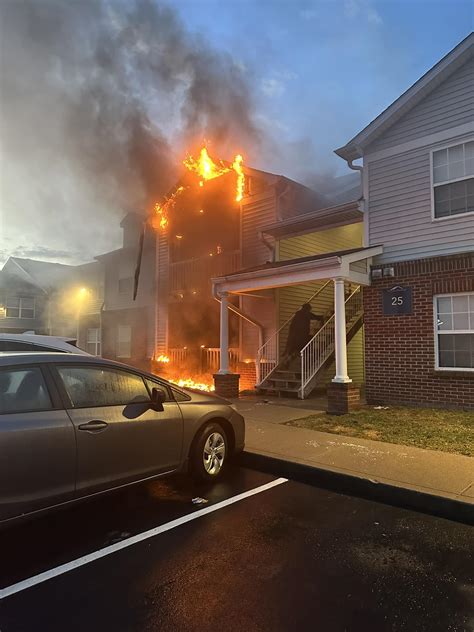 Greenwood FD responds to apartment complex fire