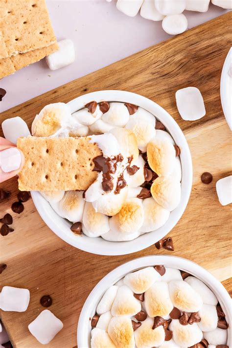 Easy Oven S‘mores Dip Recipe - TidyMom®