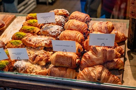 Let's Talk: 20 HONEST Pros & Cons of Living in SEATTLE, Washington (2026)