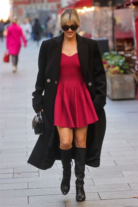 Ashley Roberts Nudes