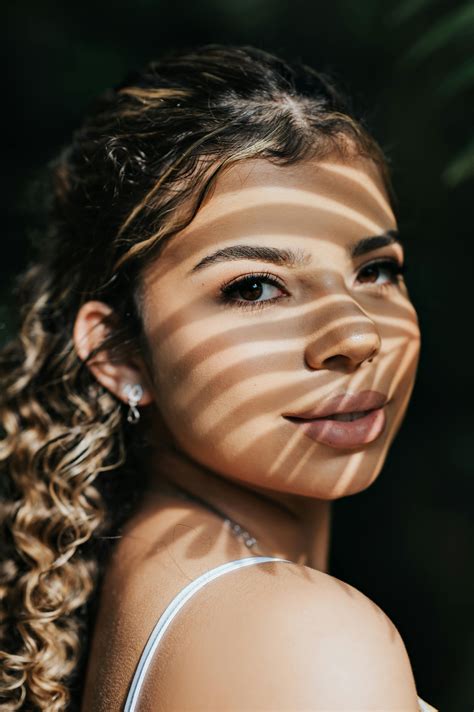 Large+Breasted+Women+In+Bikinis Photos, Download The BEST Free Large ...