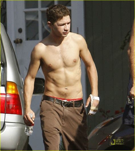 סלבס בתמונות חושפניות Sexy Celebs: שיה לה-באף Shia LaBeouf