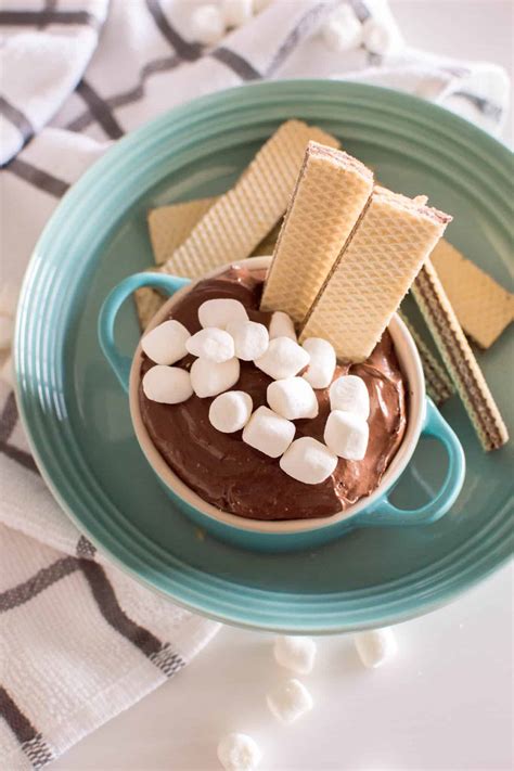 Hot Cocoa Dip Recipe - Merry About Town