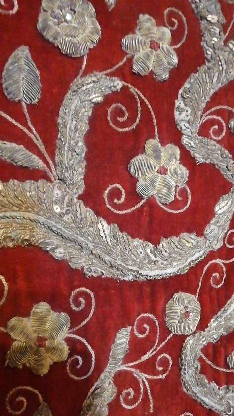 Spanish Embroidered Gold Silver Armorial Hanging Amphora Count 70'high ...