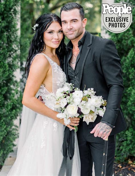 Jay Allen Marries Kylie Morgan: See the Wedding Photos