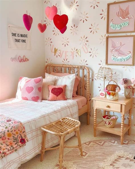 Jenny Lind White Wood Spindle Kids Queen Bed + Reviews | Crate & Kids