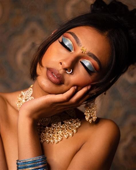 Mira Patel - Modelo - ColorMusic