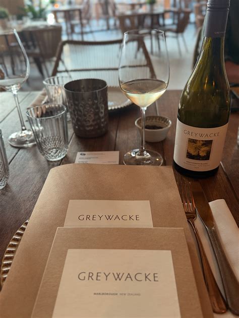 International Diplomatic Supplies (@intldiplomaticsupplies) • Instagram ...