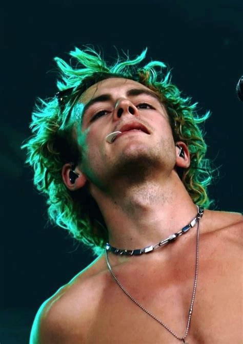 Ross lynch has a party trick and it s grabbing his crotch on stage ...