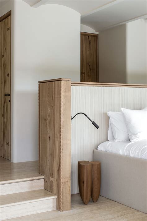 The 5 Secrets to How to Make Your Bed More Comfortable | Livingetc