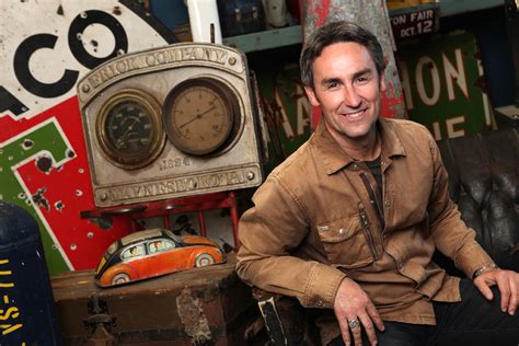 Inside American Pickers star Mike Wolfe’s Iowa home featuring stunning ...