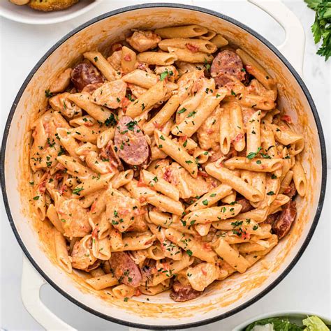 One Pot Cajun Pasta - Tornadough Alli