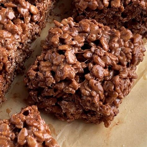Chocolate Rice Krispie Treats - Food Lovin Family