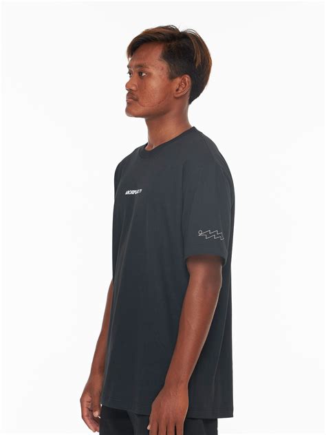 Archipelago TV Peta Tee - Black | Earth Island