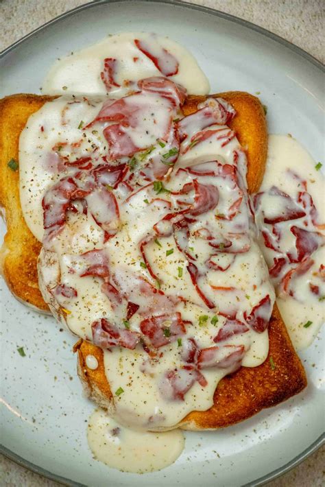 Creamed Chipped Beef Gravy on Toast Recipe (S.O.S.) : Jawns I Cooked