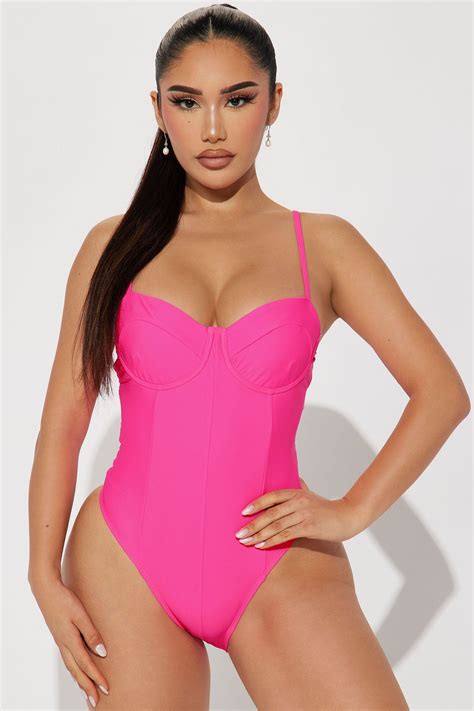 Rory Underwire 1 Piece Swimsuit - Hot Pink | Fashion Nova