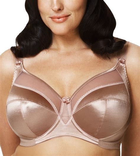 Best Large Bras for Large Breasts: 3 Bras for Full-Figured Women - HubPages