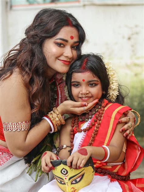 Topless+Moms Photos, Download The BEST Free Topless+Moms Stock Photos & HD Images