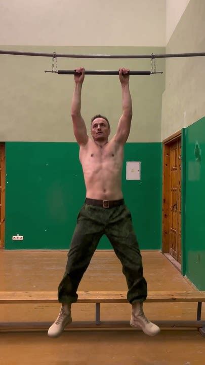 Обычный и крутящийся турники. #турник #лохотрон - YouTube