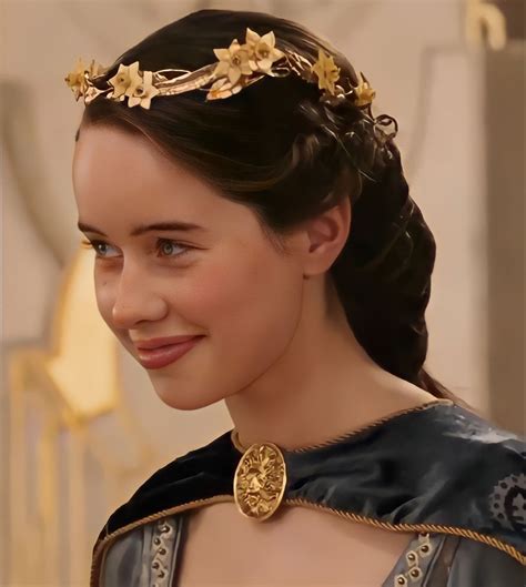 Queen Susan The Gentle 🦋 | Susan pevensie, Narnia, Chronicles of narnia