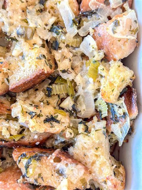 Easy Sourdough Bread Stuffing With Fresh Herbs - Simple And Fraiche