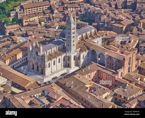 AERIAL VIEW. The cathedral (duomo) of Sienna. Tuscany, Italy Stock ...