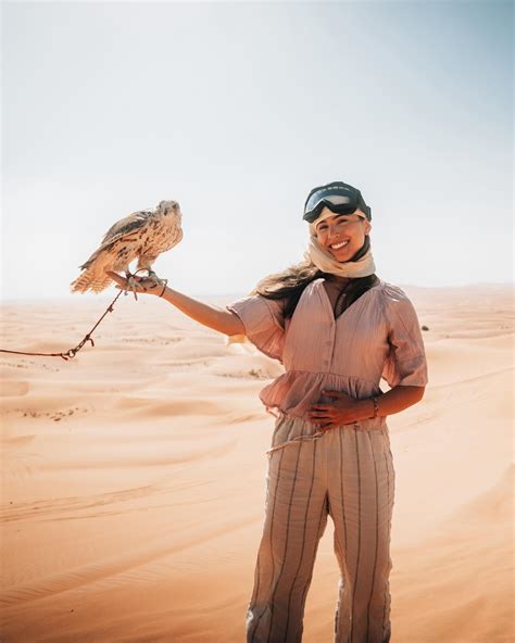 LovelyLo | Dubai 📸 | Instagram