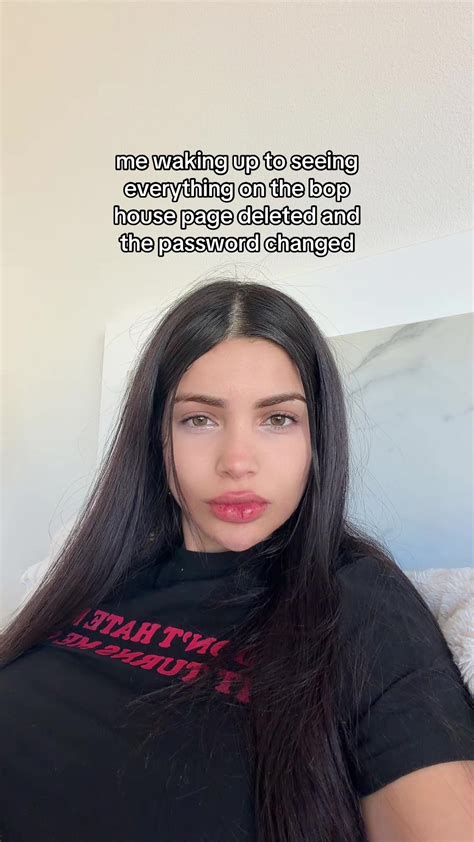 Alina Rose (@realalinnarosee) - Urlebird