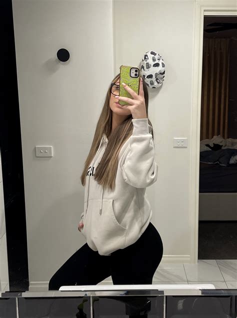 TW Pornstars - Mikaylah. Twitter. Rate my eyes out of 10 in this photo 🤩. 1:02 PM - 21 Jun 2022