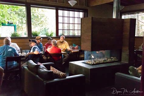 Older crowd seattle gay bars - beanlawpc