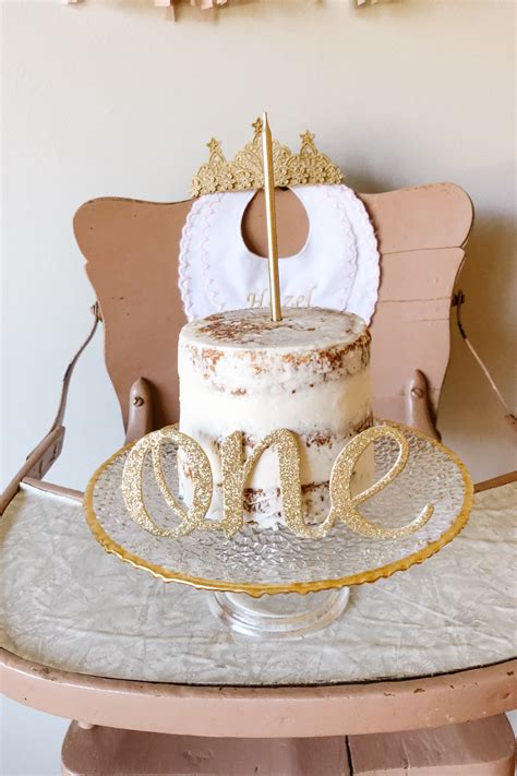 Golden girl first birthday party – Artofit