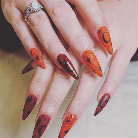 Halloween Nails 2026: The Spookiest Nail Designs for Every Vibe ...