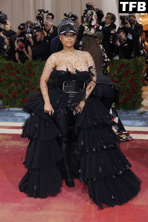 Nicki Minaj Displays Her Huge Boobs at The 2022 Met Gala in NYC (78 ...
