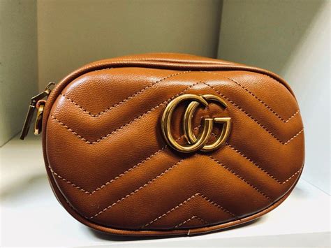 Купить сумку Gucci S8 поясную недорого в шоуруме в СПб
