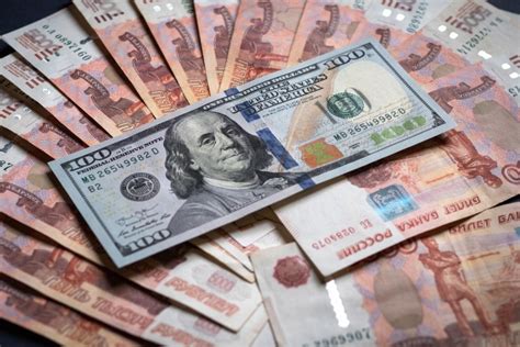 Рубль укрепляется: озвучено, сколько будет стоить доллар к концу года