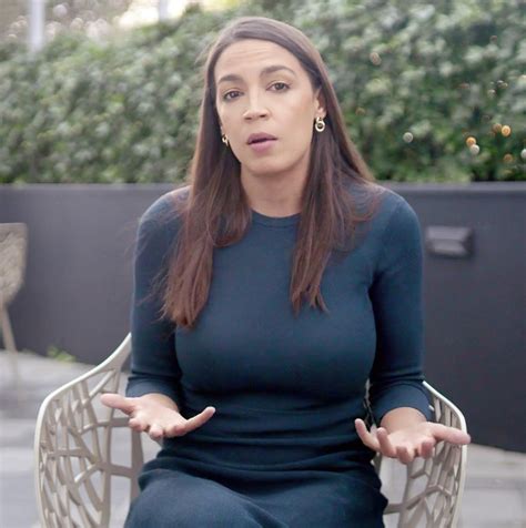 Alexandria Ocasio-Cortez : r/ladyladyboners