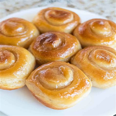 Easy Homemade Honey Buns Recipe | Recipe | Honey buns, Homemade honey ...